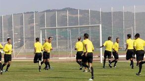 Árbitros podem aceitar ofertas até 183 euros