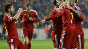 Grupo B: Bélgica não facilita e segura primeiro posto