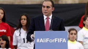 Ali bin Hussein oficializa candidatura à presidência da FIFA