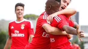 Benfica goleia Sporting em segunda parte demolidora