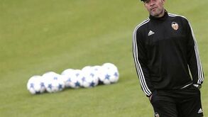 Nuno quer "copiar" Benfica