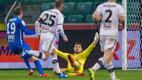 Polónia: Lech Poznan foge ao último lugar