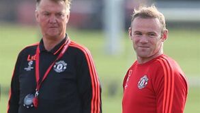Louis van Gaal: «Estou enjoado das perguntas sobre Rooney»