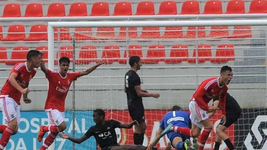 Reviravolta benfiquista à beira do fim