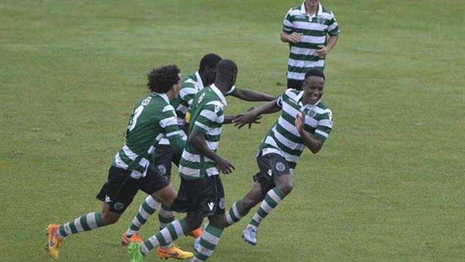 Sporting vence Casa Pia de forma contundente