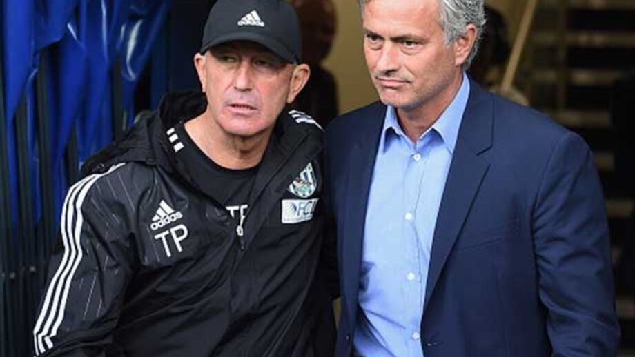 Tony Pulis quer saber para onde vão as 50 mil libras da multa de Mourinho