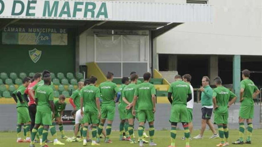 Mafra e Torreense empatam em jogo particular