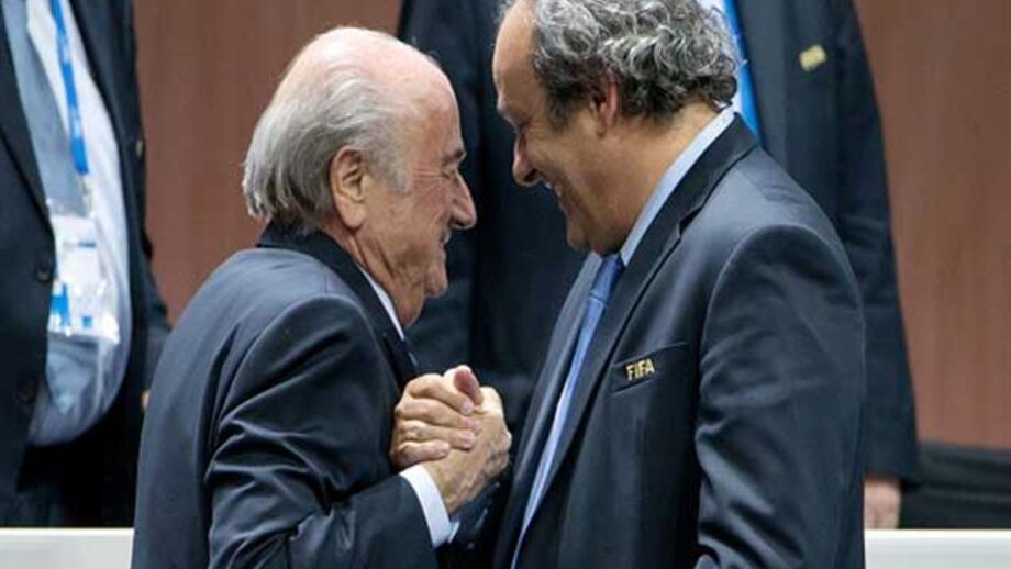 FIFA: Blatter diz que pagamento a Platini foi "acordo de cavalheiros"