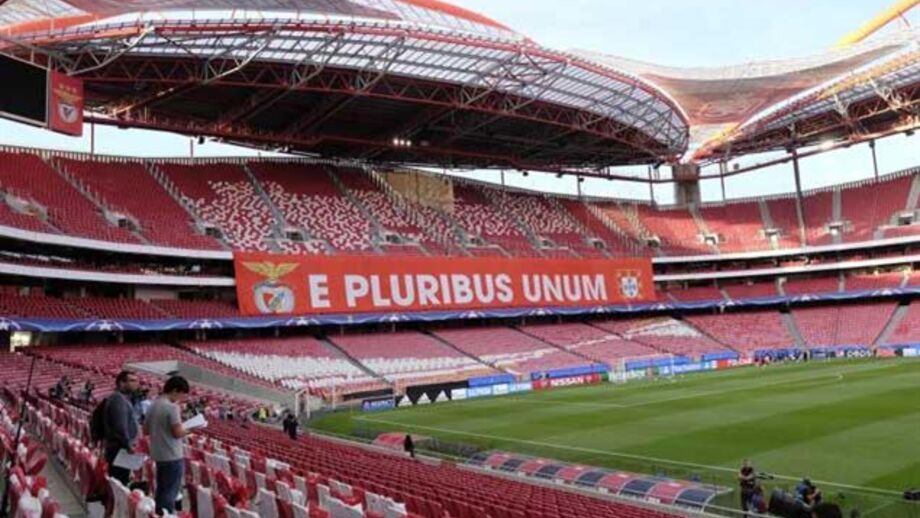 Encarnados nunca jogaram à porta fechada