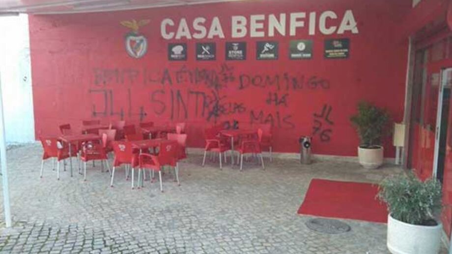 Casa de Algueirão/Mem Martins vandalizada de madrugada