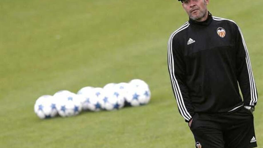 Nuno quer "copiar" Benfica