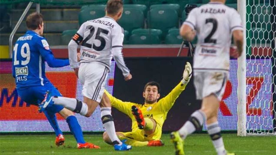Polónia: Lech Poznan foge ao último lugar