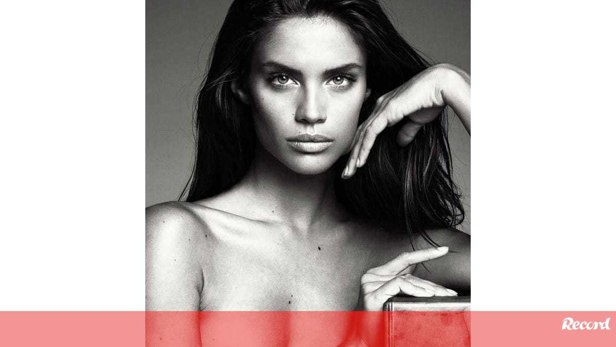 Sara Sampaio Nua De Novo Fotogalerias Jornal Record