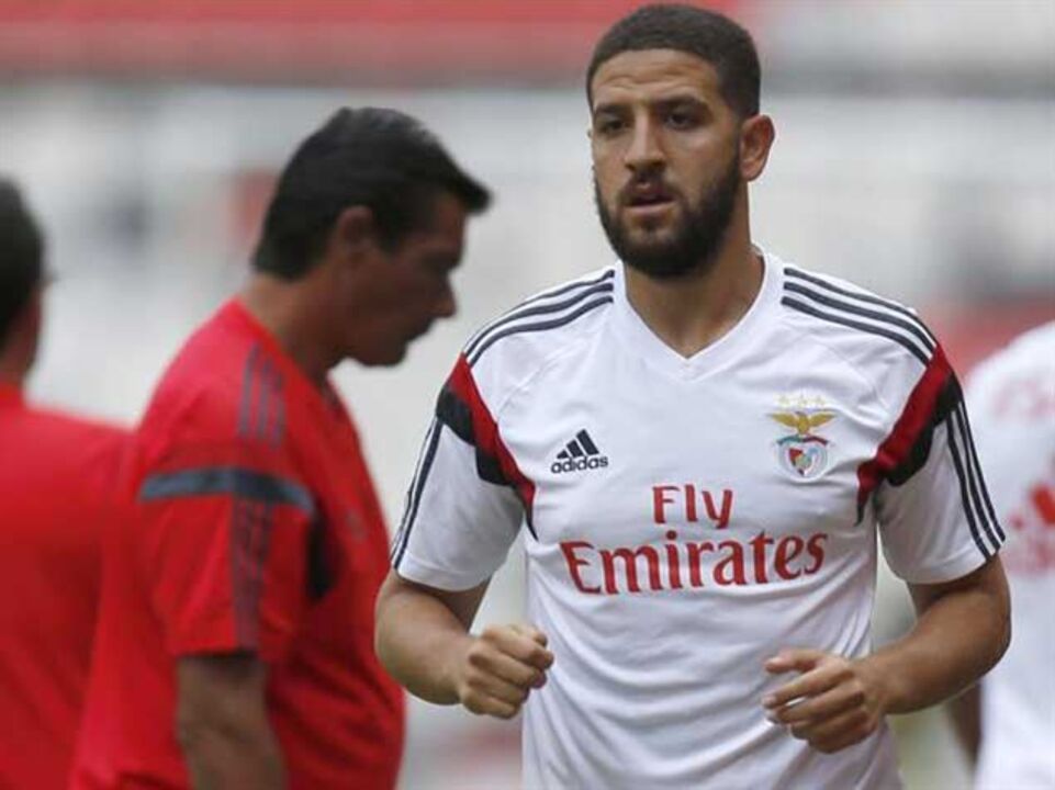 Taarabt custou 2,9 milhões de euros aos cofres da Luz