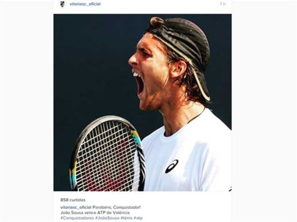 Vimaranenses felicitam João Sousa