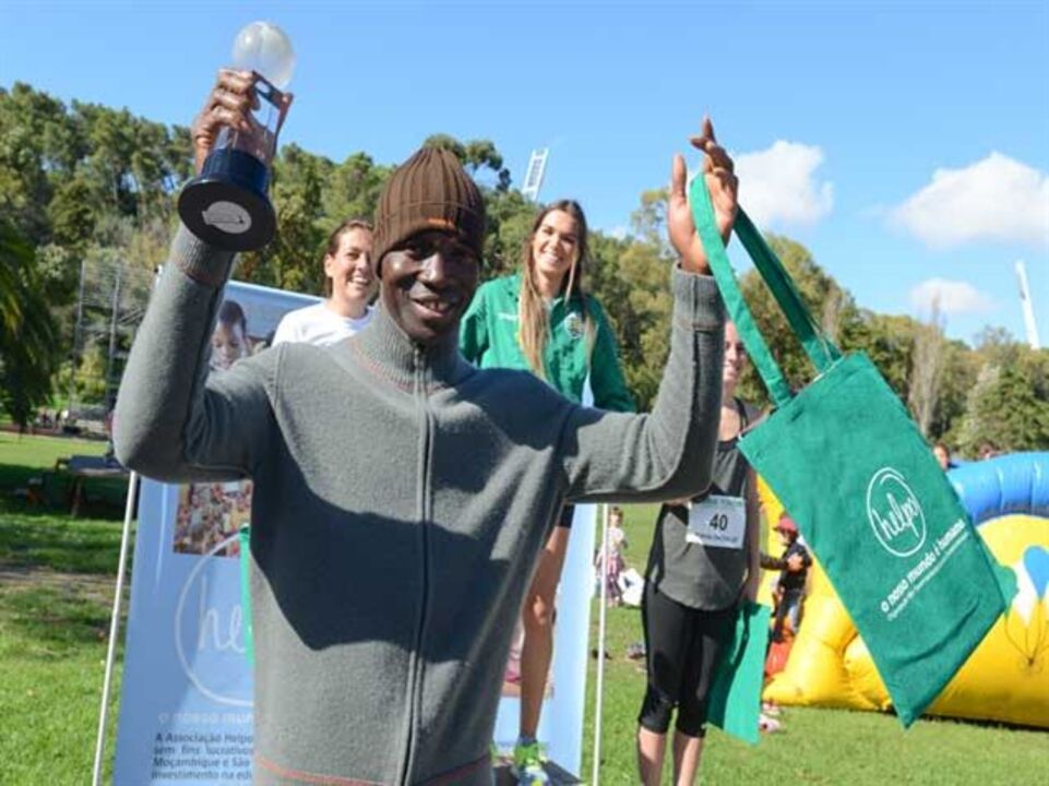 Desporto Escolar corre contra a pobreza