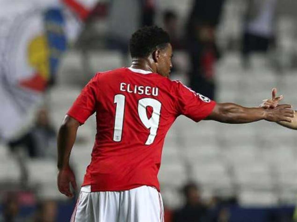 Eliseu: «Trabalho para ter confiança do treinador»