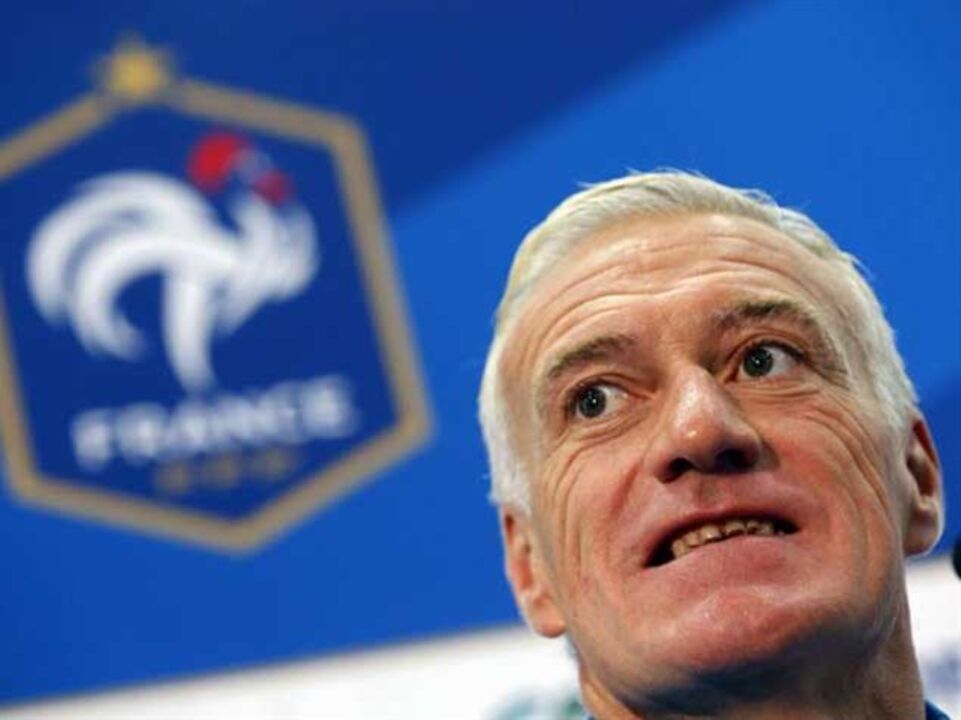 Deschamps não convoca Benzema nem Valbuena