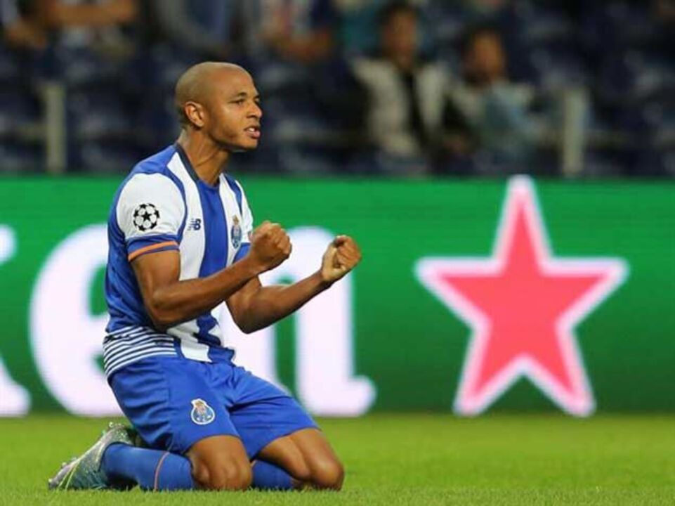 Doyen exige indemnização caso Brahimi veja salário duplicado
