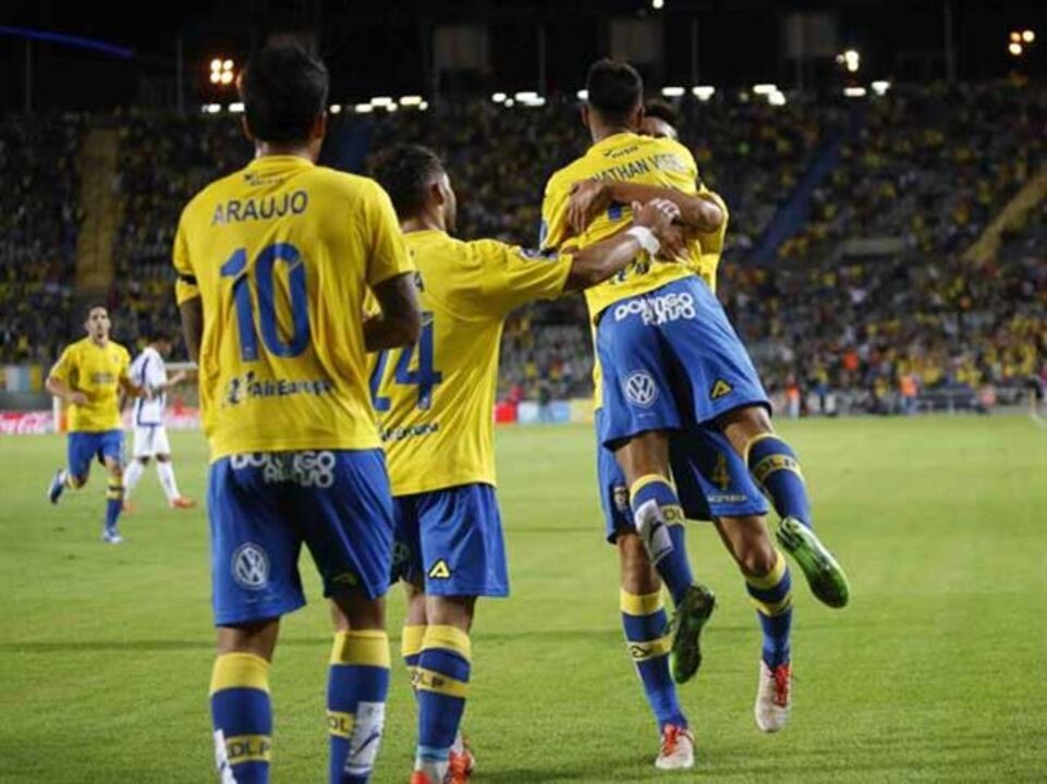 Las Palmas vence Real Sociedad de Bruma