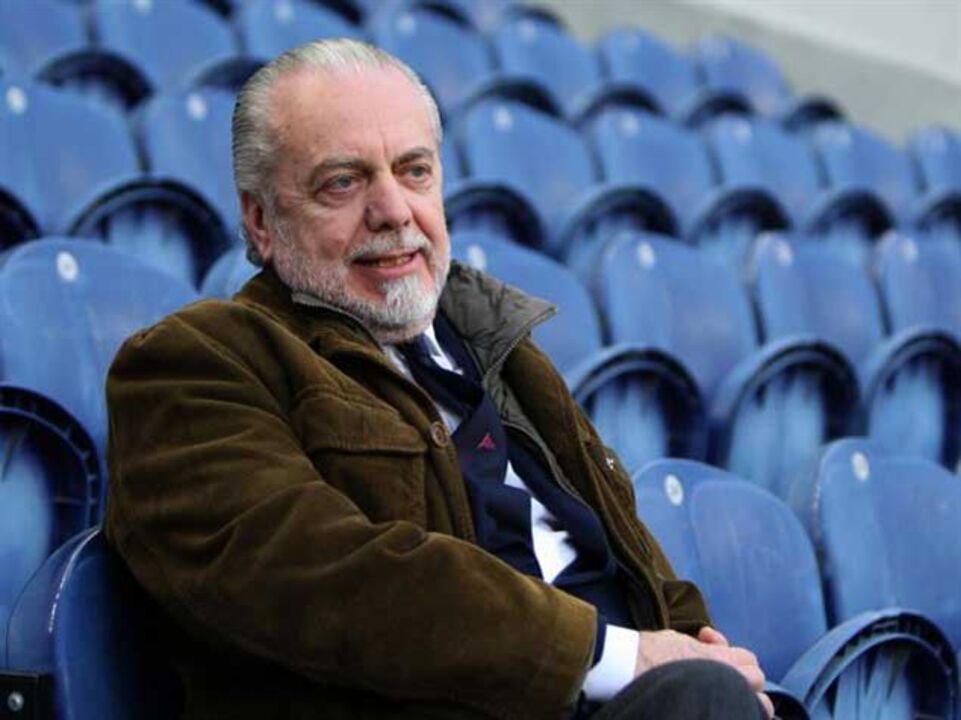 De Laurentis "dispensa" federação