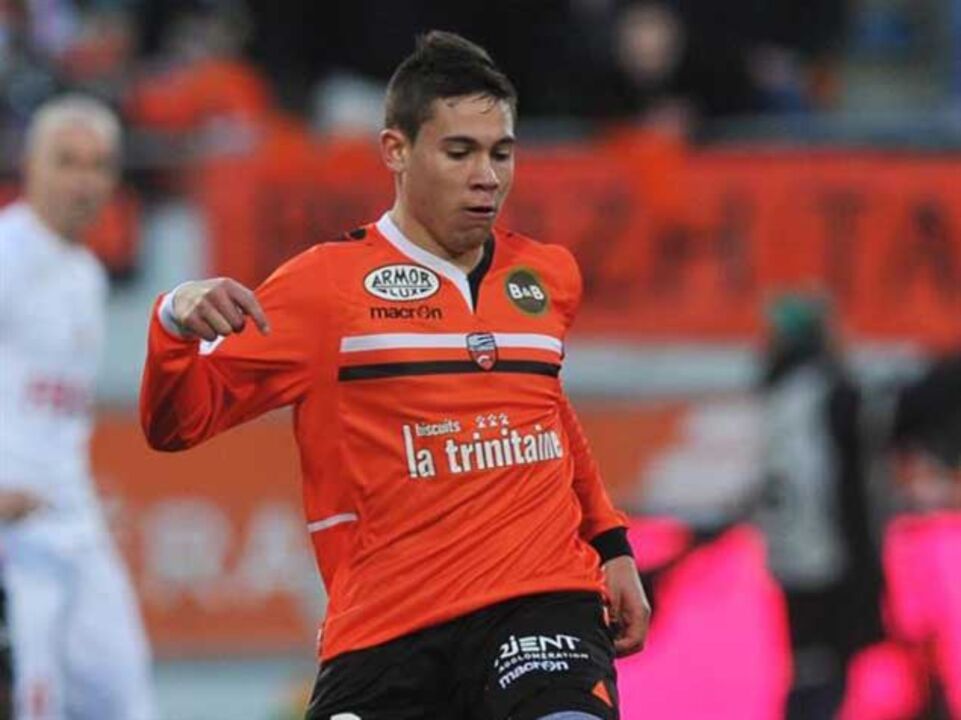 Raphaël Guerreiro na equipa da jornada da "France Football"