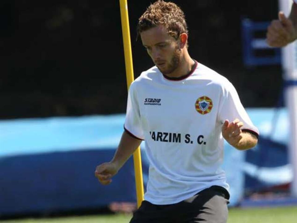 Tiago Terroso e Tiago Cintra reforçam equipa B