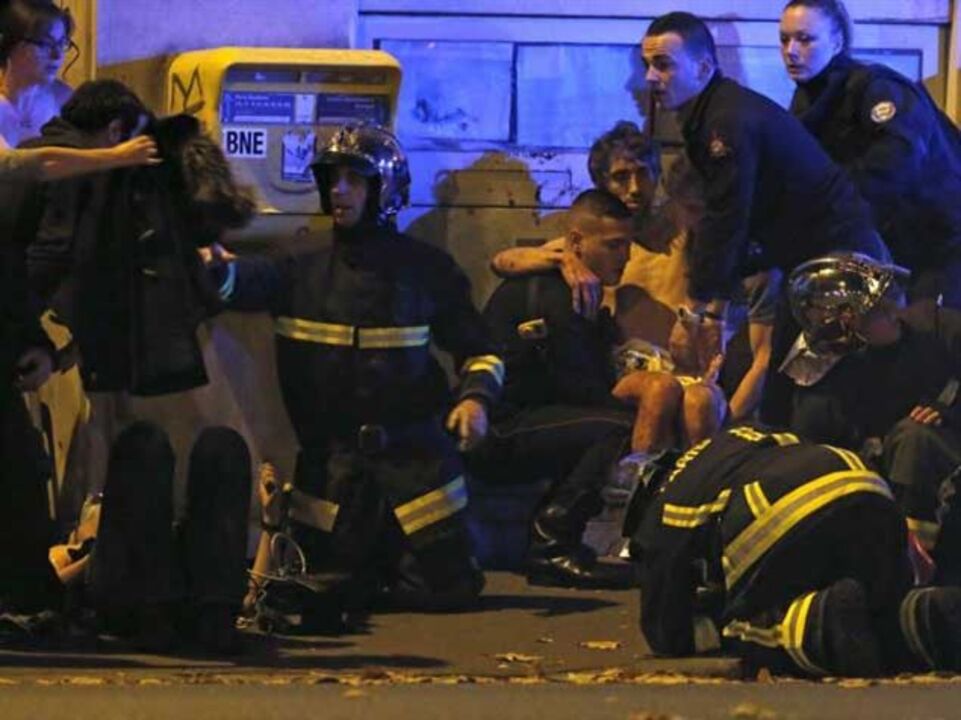 Atacantes do Bataclan dispararam durante 10 a 15 minutos