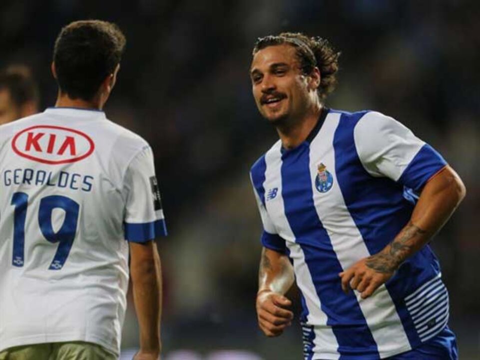 Daniel Angelici: «Há a possibilidade de Osvaldo voltar»