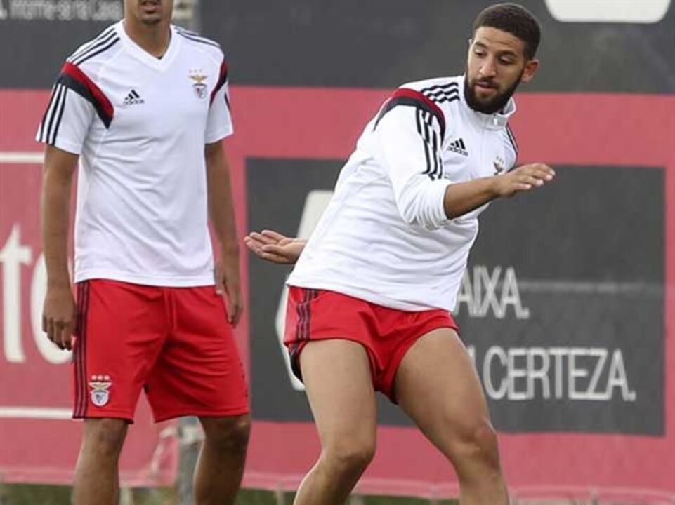 Manuel José: «Taarabt já estava gordo quando o contrataram e chegou gordo»