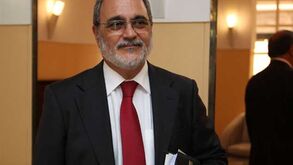 Carlos Oliveira: 