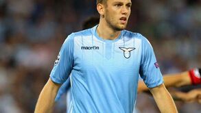De Vrij desfalca Lazio por seis meses