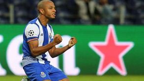 Doyen exige indemnização caso Brahimi veja salário duplicado
