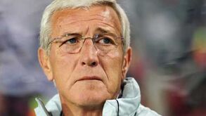 Lippi: «Rossi deveria deixar o MotoGP como vingança»