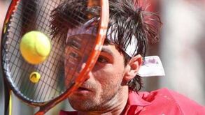 Gastão Elias avança para os 