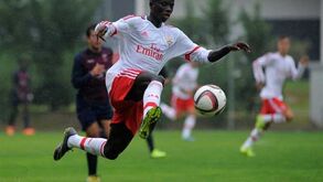 Benfica sua para vencer União de Leiria