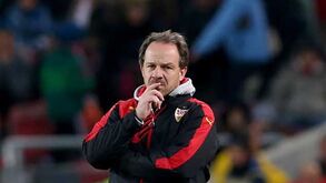 Estugarda despede Alexander Zorniger