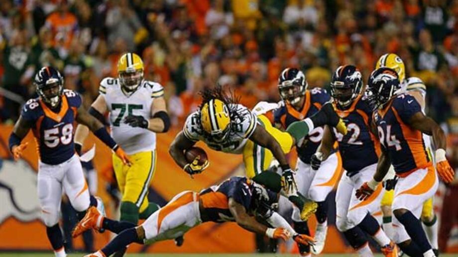 Defesa de Denver domina Packers de Rodgers