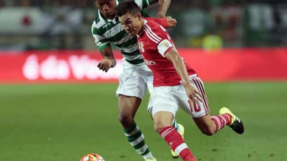 Benfica e FC Porto continuam atentos a Carrillo