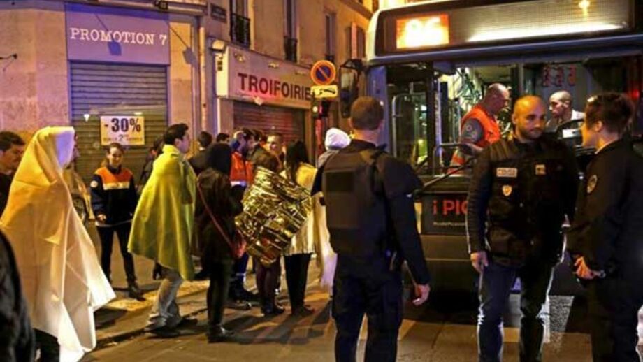 Terroristas fizeram pelo menos 127 mortos e 180 feridos