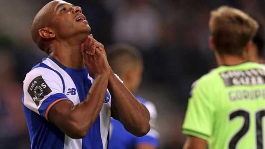 Doyen contratou empresa de consultoria por Brahimi