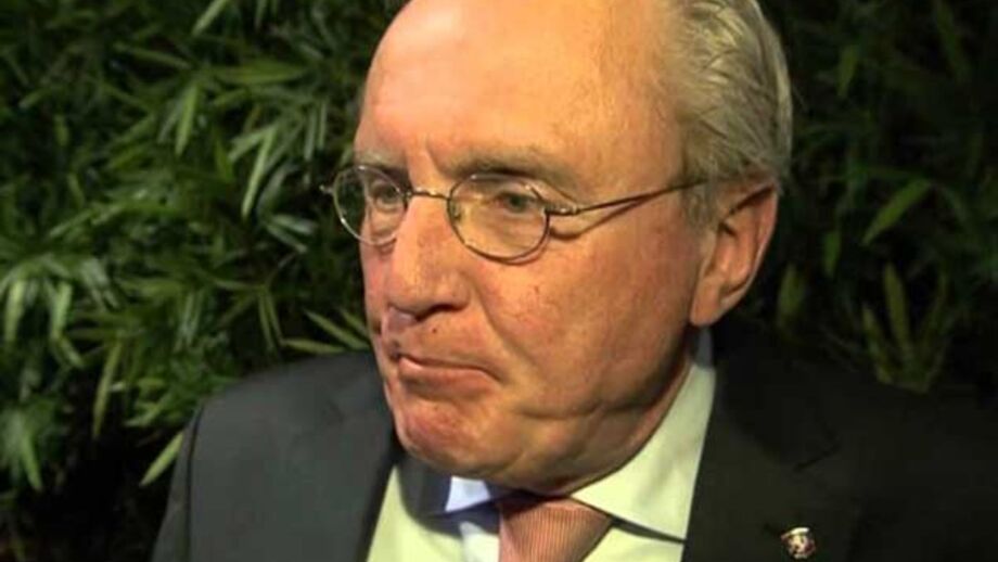 Presidente do Twente demite-se após revelação