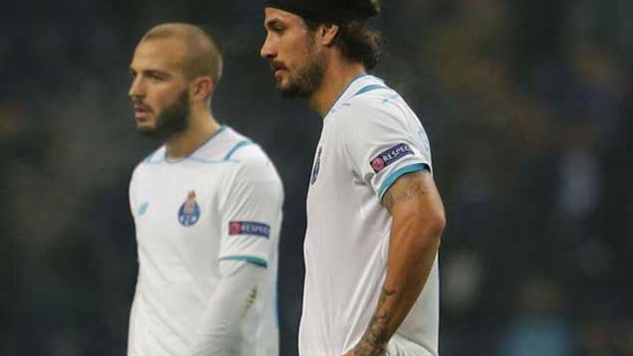 Osvaldo estica a corda