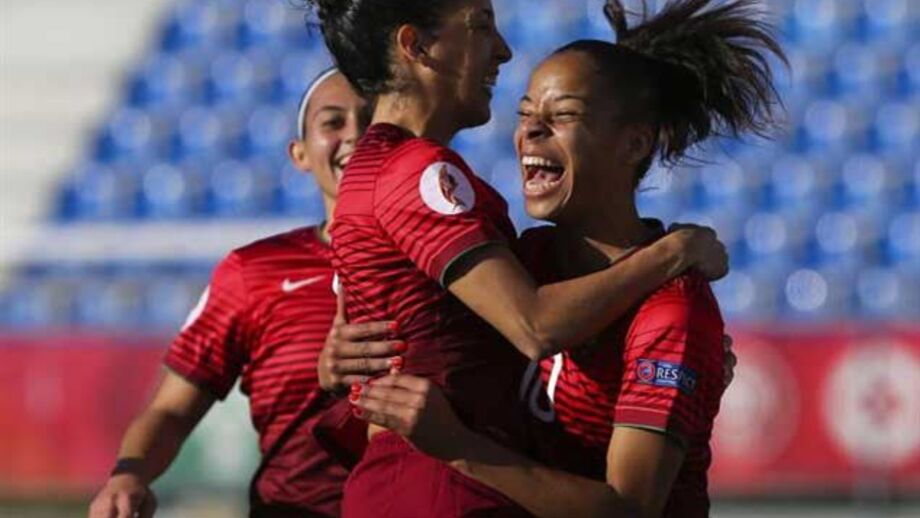 Portugal goleia Montenegro no apuramento para o Euro'2017