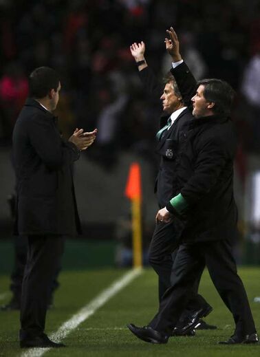 Bruno de Carvalho: saltos, abraços e as três vitórias ao Benfica