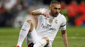 Benzema pede frente a frente com Valbuena