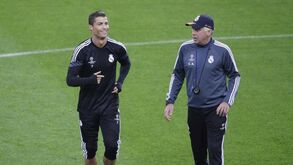 Man. United quer contratar Ancelotti para convencer Ronaldo 