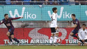 Valencia empata na visita a Eibar