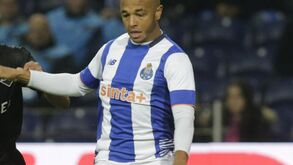 Slogan do Porto Canal nas camisolas