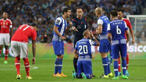 Alegada entrada no balneáriodo árbitro sem castigo